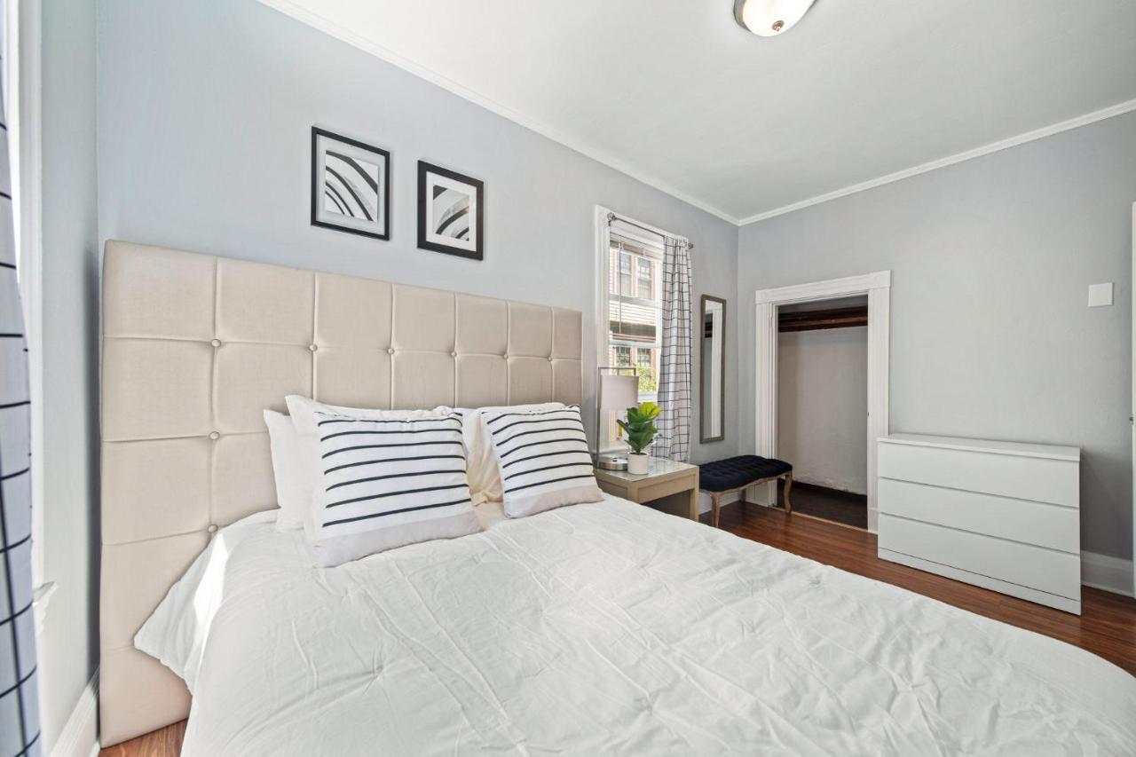 Cozy Up In 5Br Apt Near Charming Oak Square Boston Exterior foto